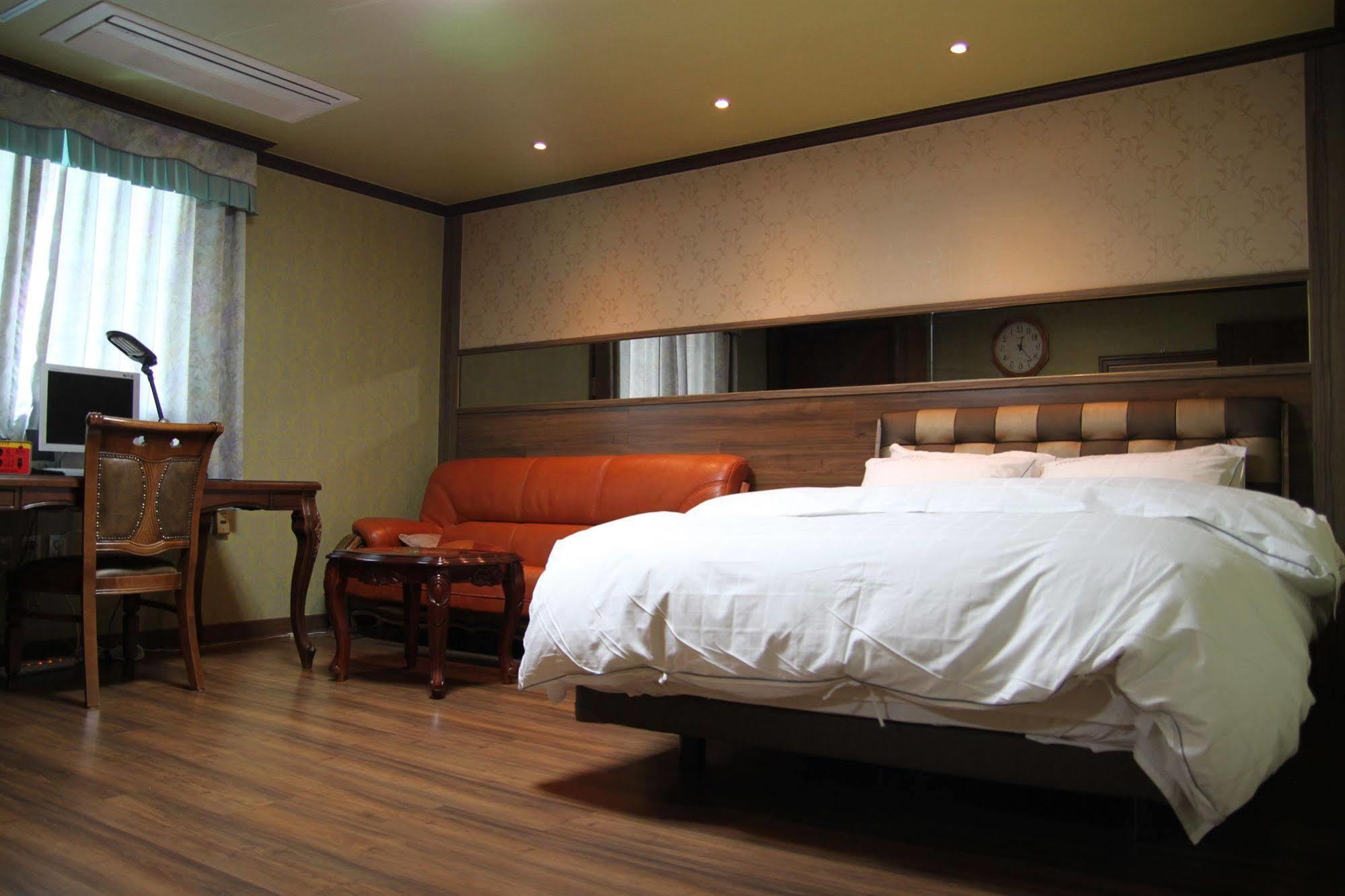Gunsan Western Hotel Ngoại thất bức ảnh