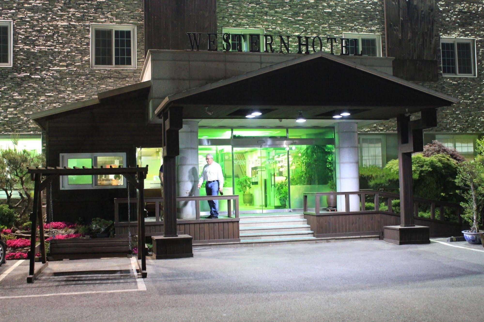 Gunsan Western Hotel Ngoại thất bức ảnh